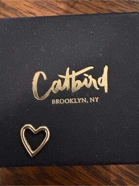 Catbird Gold Heart Charm Holder
Catbird Jewelry